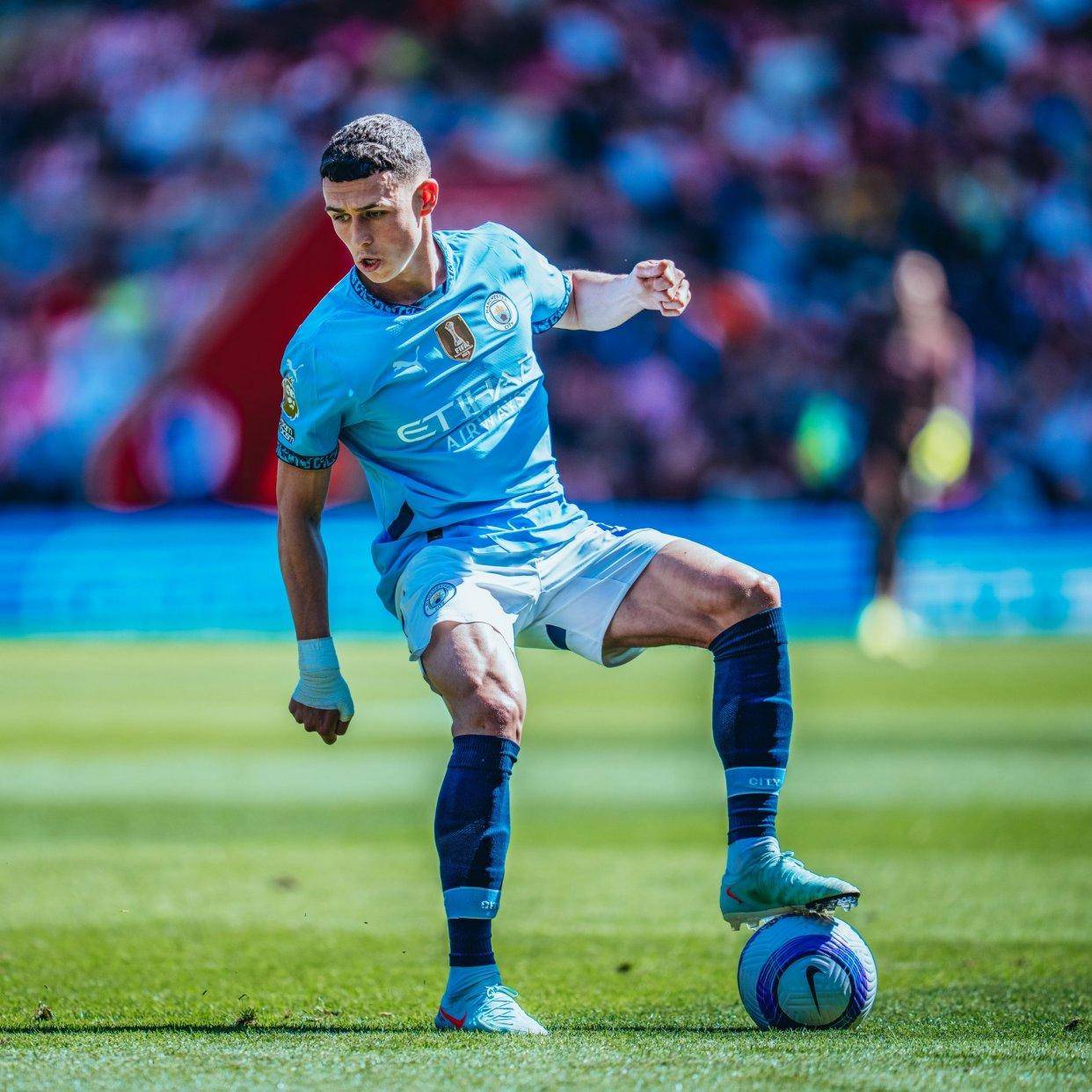 乐动·LDSports(中国)体育官网 -格列兹曼五连胜继续领跑积分榜，哈兰德主帅陷下课危机！的简单介绍