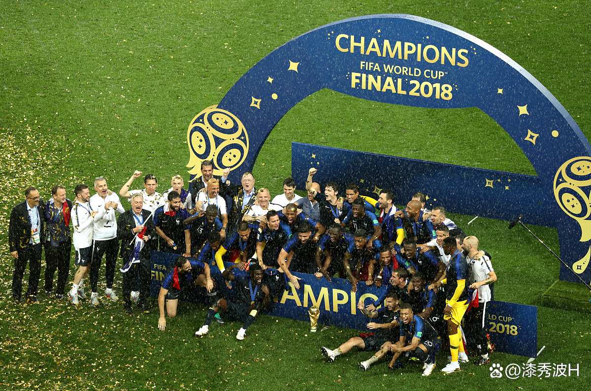 乐动体育官直播 -关于皇马赛前列队欢迎尤文图斯，尊重对手尽显风度！的信息