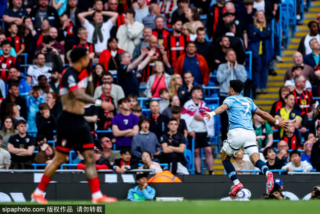 乐动体育官直播 -关于哈兰德场边指挥情绪激动，孙兴慜队员怒摔水瓶的信息